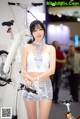 Beautiful Hong Ji Yeon at the 2017 Seoul Motor Show (146 pictures) P33 No.a57d9d
